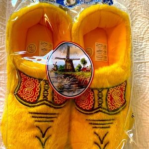 Children’s slippers
